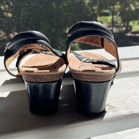 Aetrex - Grace EW160W Black Leather Woven Wedge Sandals Women’s Size 9-9.5 (40) - Picture 8 of 10